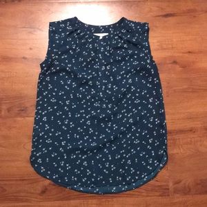 Evergreen loft sleeveless blouse